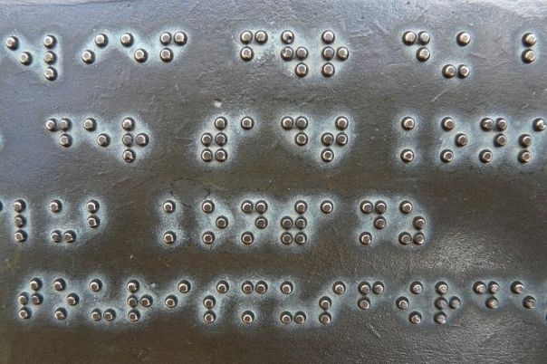 En qu consiste el sistema Braille? 