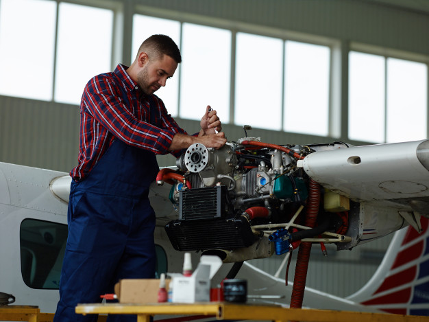 Cómo debe ser un aspirante a la carrera de Ingeniería Aeronaútica?