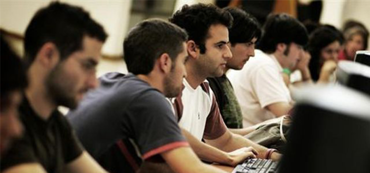 Estudiantes de la Universidad San Marcos crean software que bloquea celulares robados